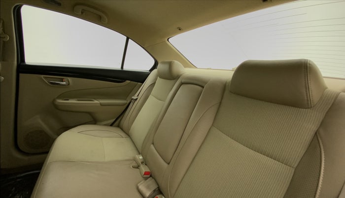 2015 Maruti Ciaz ZXI, Petrol, Manual, 51,093 km, Right Side Rear Door Cabin