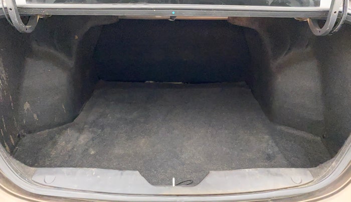 2015 Maruti Ciaz ZXI, Petrol, Manual, 51,093 km, Boot Inside