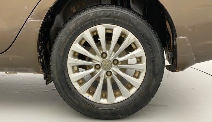 2015 Maruti Ciaz ZXI, Petrol, Manual, 51,093 km, Left Rear Wheel