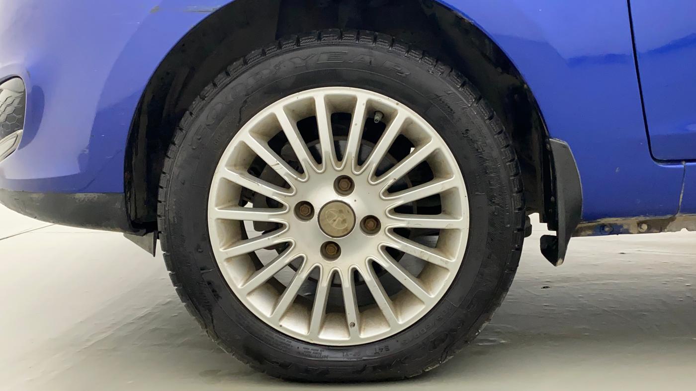 2015 Tata Zest XT PETROL, Petrol, Manual, 65,960 km, Left Front Wheel