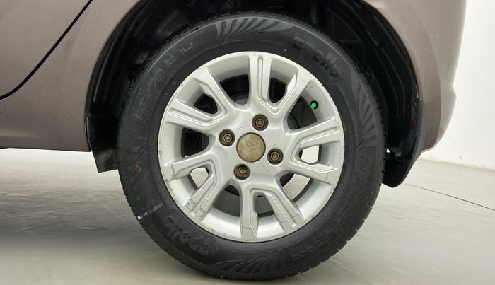 2016 Tata Tiago XZ 1.2 REVOTRON, Petrol, Manual, 33,891 km, Left Rear Wheel