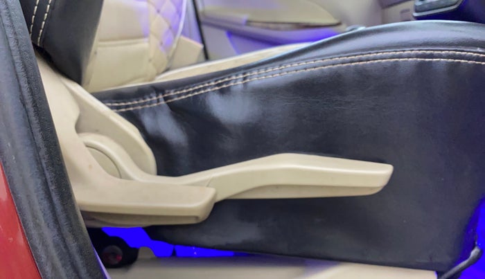 2017 Maruti Dzire ZXI PLUS AMT, CNG, Automatic, 1,06,513 km, Driver Side Adjustment Panel