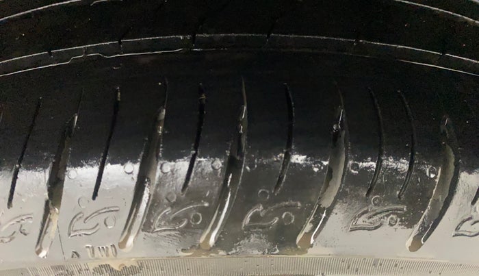 2020 Hyundai VENUE SX PLUS 1.0 TURBO DCT, Petrol, Automatic, 1,07,678 km, Left Rear Tyre Tread