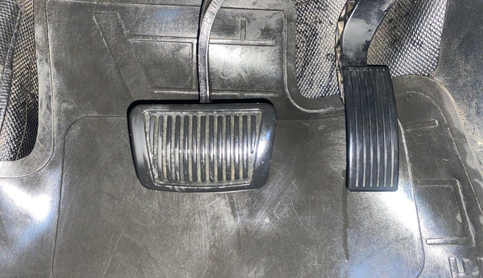 2020 Hyundai VENUE SX PLUS 1.0 TURBO DCT, Petrol, Automatic, 1,07,678 km, Pedals