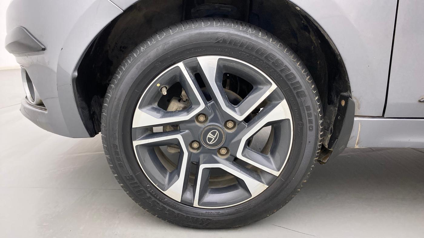 2019 Tata Tiago XZ PLUS DUAL TONE PETROL, Petrol, Manual, 55,220 km, Left Front Wheel