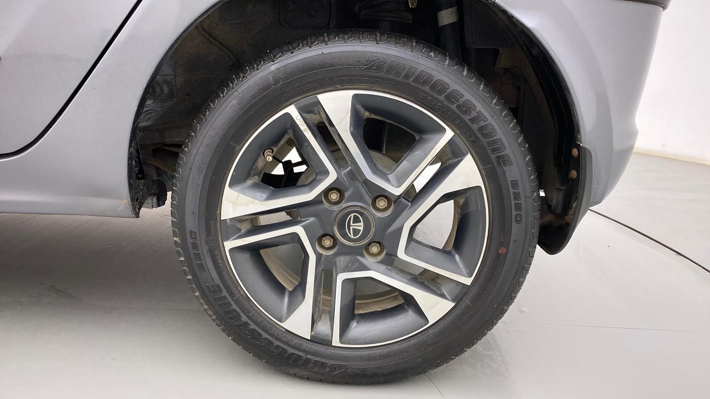 2019 Tata Tiago XZ PLUS DUAL TONE PETROL, Petrol, Manual, 55,220 km, Left Rear Wheel