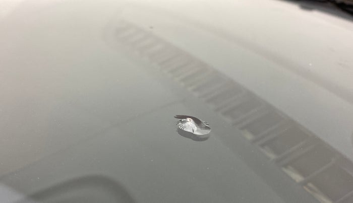 2019 Tata Tiago XZ PLUS DUAL TONE PETROL, Petrol, Manual, 55,220 km, Front windshield - Minor spot on windshield