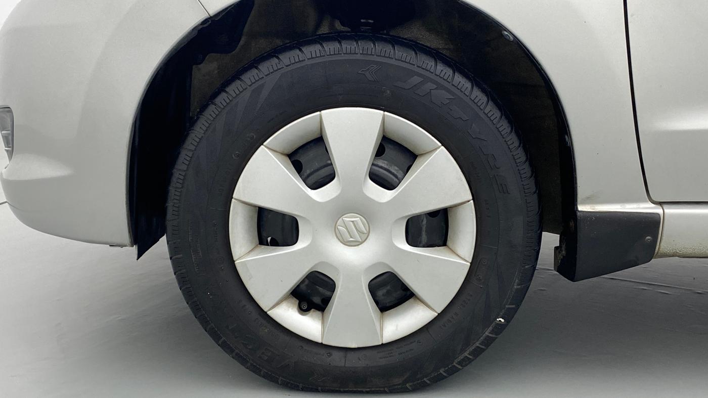 2013 Maruti A Star VXI, Petrol, Manual, 22,338 km, Left Front Wheel