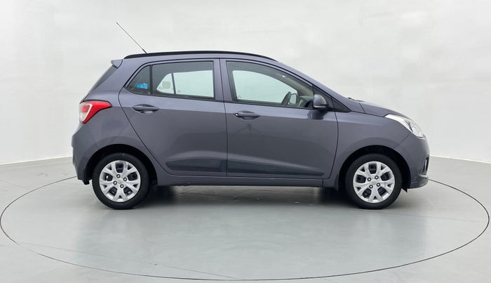 2016 Hyundai Grand i10 SPORTZ 1.2 KAPPA VTVT, Petrol, Manual, 46,697 km, Right Side View