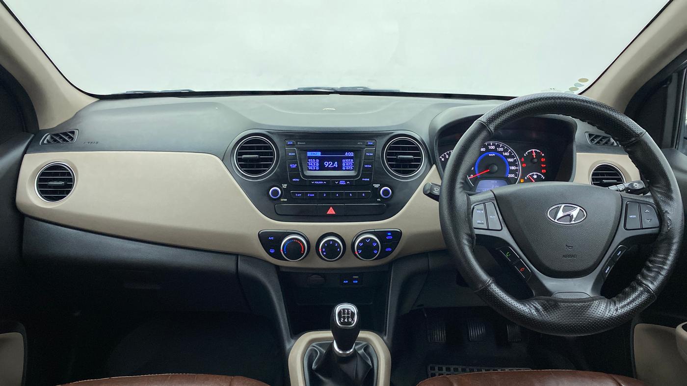 2016 Hyundai Grand i10 SPORTZ 1.2 KAPPA VTVT, Petrol, Manual, 46,697 km, Dashboard