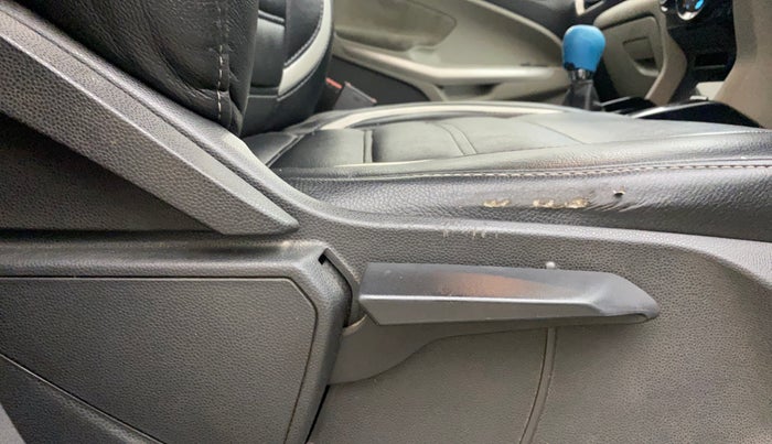 2014 Ford Ecosport TITANIUM 1.5L DIESEL, Diesel, Manual, 1,02,576 km, Driver Side Adjustment Panel