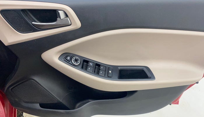 2015 Hyundai Elite i20 SPORTZ 1.2, Petrol, Manual, 94,350 km, Driver Side Door Panels Control