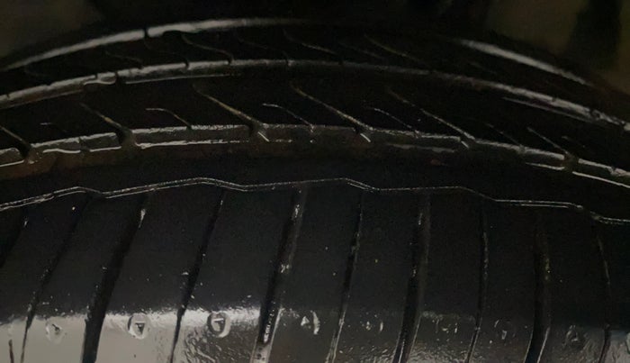 2015 Hyundai Elite i20 SPORTZ 1.2, Petrol, Manual, 94,350 km, Left Front Tyre Tread