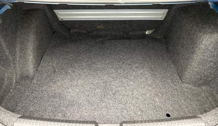 2017 Volkswagen Vento HIGHLINE 1.2 TSI AT, Petrol, Automatic, 26,711 km, Boot Inside
