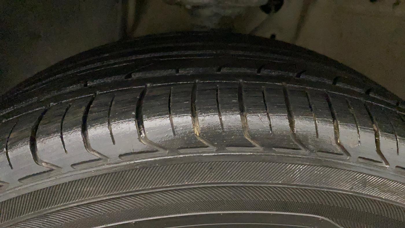 2024 Maruti IGNIS ALPHA 1.2 AMT, Petrol, Automatic, 70,014 km, Left Front Tyre Tread