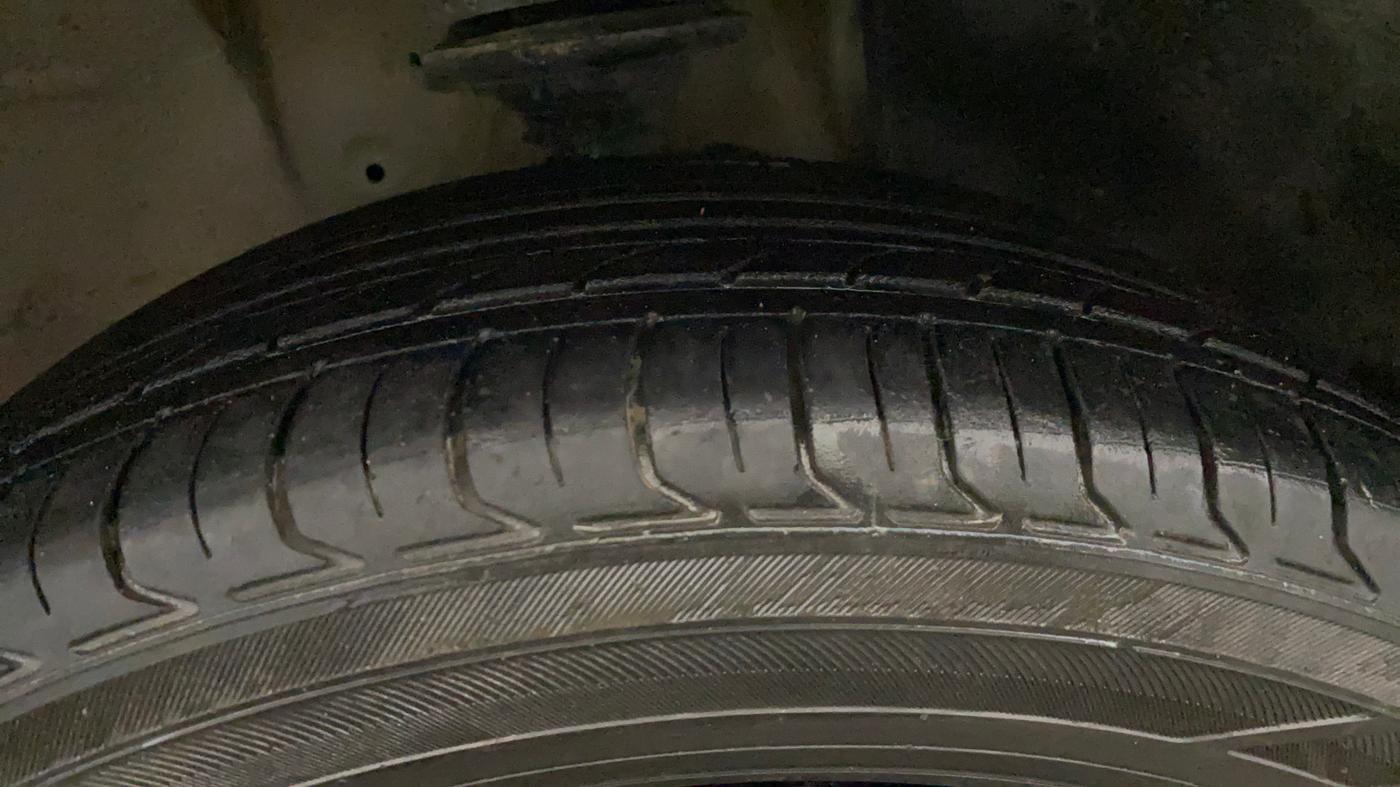 2024 Maruti IGNIS ALPHA 1.2 AMT, Petrol, Automatic, 70,014 km, Right Front Tyre Tread