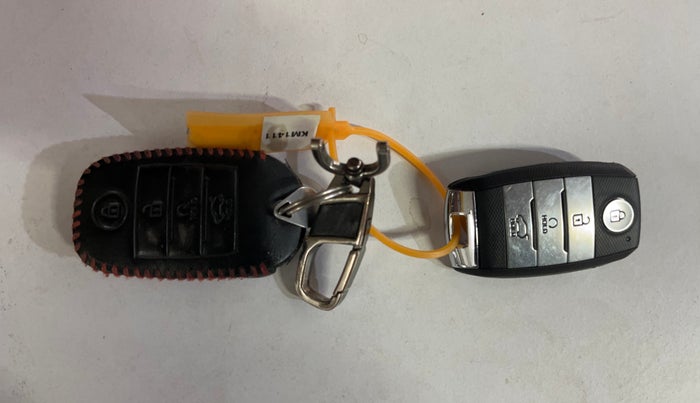 2022 KIA SELTOS HTX IVT 1.5 PETROL, Petrol, Automatic, 68,137 km, Key Close Up