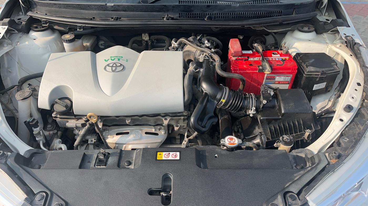 2018 Toyota YARIS G CVT, Petrol, Automatic, 76,889 km, Engine View