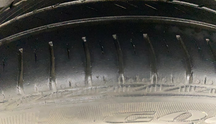 2018 Volkswagen Polo COMFORTLINE 1.0L MPI, Petrol, Manual, 78,133 km, Left Rear Tyre Tread