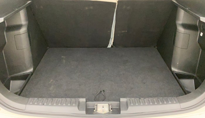 2022 Toyota URBAN CRUISER PREMIUM GRADE AT, Petrol, Automatic, 40,860 km, Boot Inside