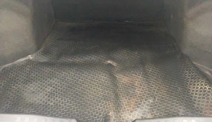 2019 Maruti Ciaz ALPHA  AT 1.5 SHVS PETROL, Petrol, Automatic, 35,442 km, Boot Inside