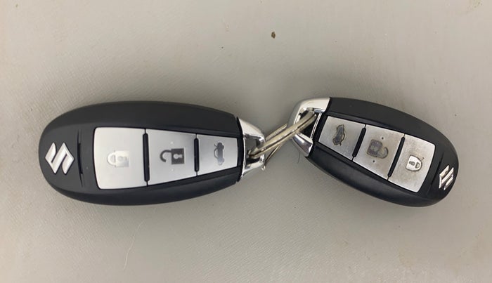 2019 Maruti Ciaz ALPHA  AT 1.5 SHVS PETROL, Petrol, Automatic, 35,442 km, Key Close Up