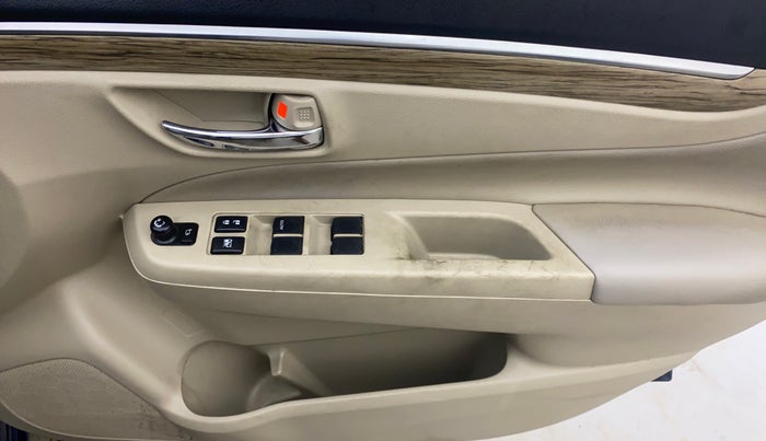 2019 Maruti Ciaz ALPHA  AT 1.5 SHVS PETROL, Petrol, Automatic, 35,442 km, Driver Side Door Panels Control