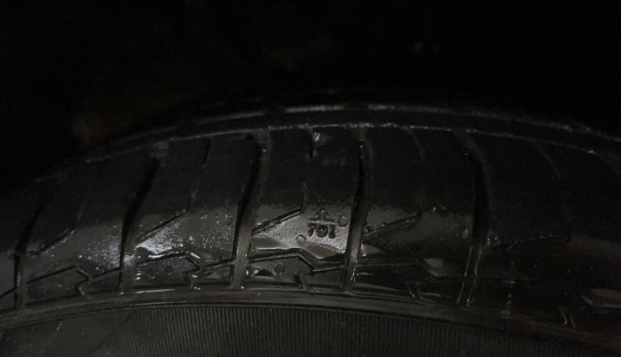 2018 Hyundai Creta SX PLUS AT 1.6 PETROL, Petrol, Automatic, 49,814 km, Right Front Tyre Tread