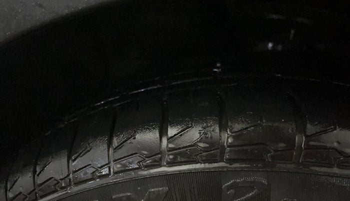 2018 Hyundai Creta SX PLUS AT 1.6 PETROL, Petrol, Automatic, 49,814 km, Left Front Tyre Tread