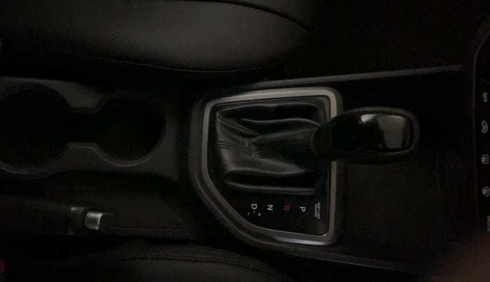 2018 Hyundai Creta SX PLUS AT 1.6 PETROL, Petrol, Automatic, 49,814 km, Gear Lever