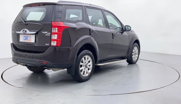 2017 Mahindra XUV500 W8 FWD, Diesel, Manual, 46,576 km, Right Back Diagonal (45- Degree) View