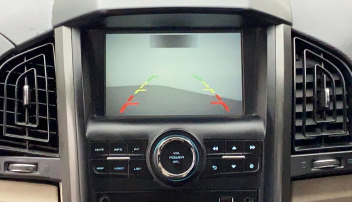 2017 Mahindra XUV500 W8 FWD, Diesel, Manual, 46,576 km, Reverse Parking Camera