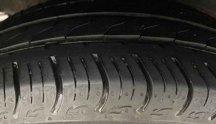 2020 Honda Amaze 1.2L I-VTEC VX CVT, Petrol, Automatic, 25,428 km, Right Rear Tyre Tread