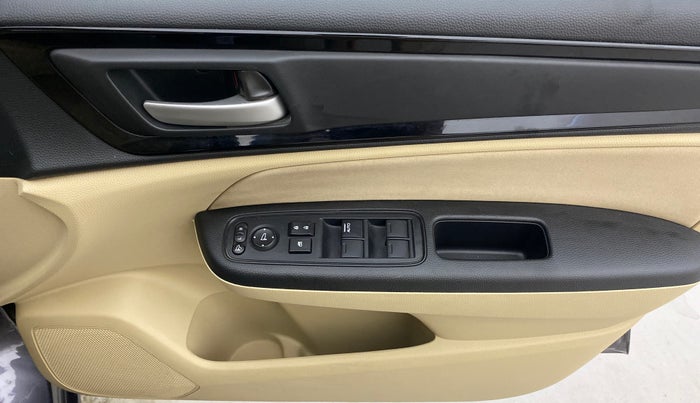 2020 Honda Amaze 1.2L I-VTEC VX CVT, Petrol, Automatic, 25,428 km, Driver Side Door Panels Control