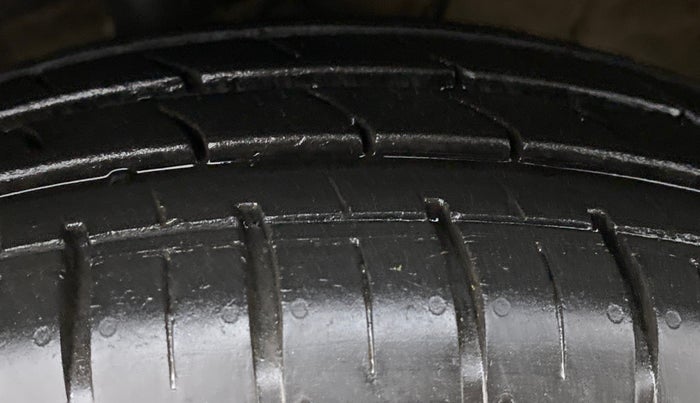 2019 Hyundai GRAND I10 NIOS SPORTZ 1.2 AT, Petrol, Automatic, 18,631 km, Left Front Tyre Tread