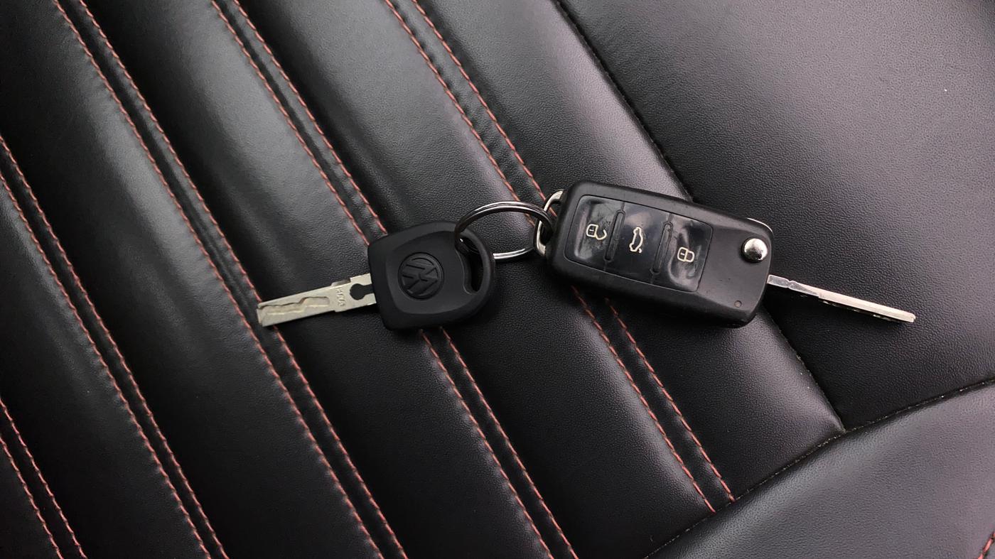 2020 Volkswagen Polo 1.0 GT TSI AT, Petrol, Automatic, 1,18,355 km, Key Close Up