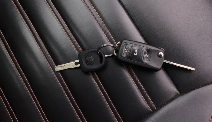 2020 Volkswagen Polo 1.0 GT TSI AT, Petrol, Automatic, 1,18,306 km, Key Close Up