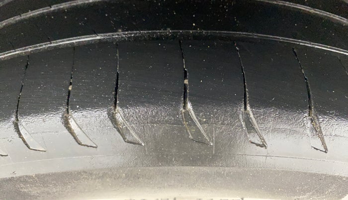 2020 Volkswagen Polo 1.0 GT TSI AT, Petrol, Automatic, 1,18,306 km, Left Rear Tyre Tread