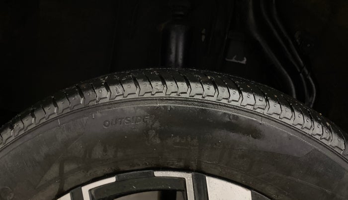 2023 Renault Kiger RXZ TURBO CVT, Petrol, Automatic, 24,169 km, Right Rear Tyre Tread