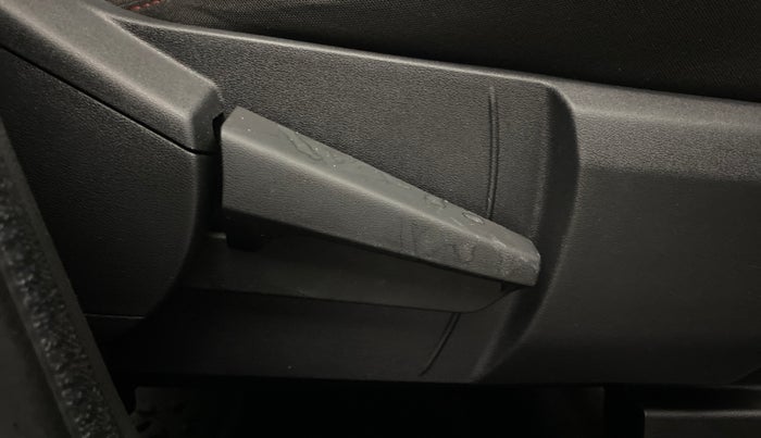 2023 Renault Kiger RXZ TURBO CVT, Petrol, Automatic, 24,169 km, Driver Side Adjustment Panel