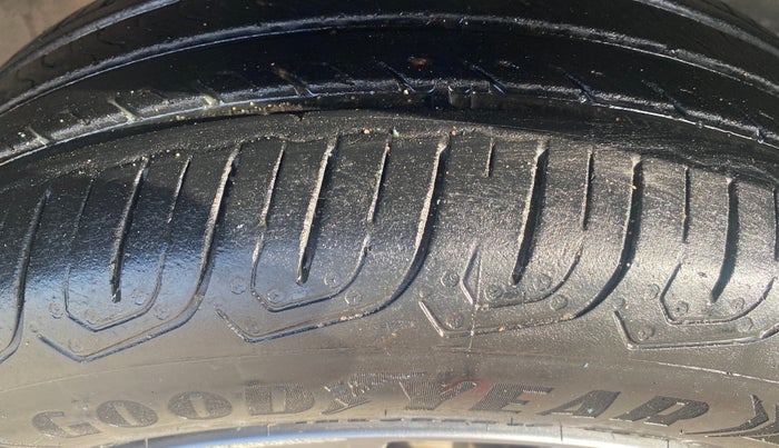 2019 Honda Jazz 1.2L I-VTEC V, Petrol, Manual, 57,180 km, Right Front Tyre Tread