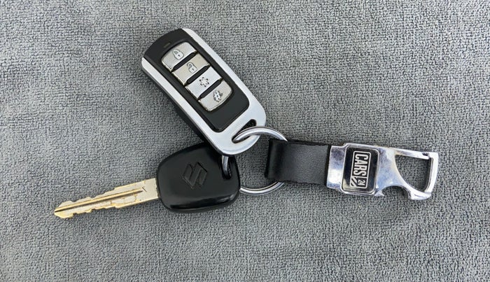 2011 Maruti Swift LXI, Petrol, Manual, 97,383 km, Key Close Up