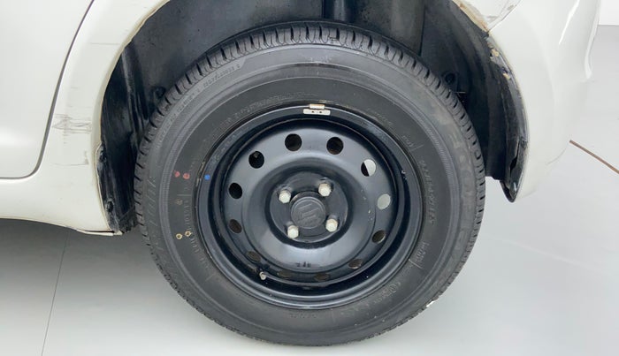 2011 Maruti Swift LXI, Petrol, Manual, 97,383 km, Left Rear Wheel