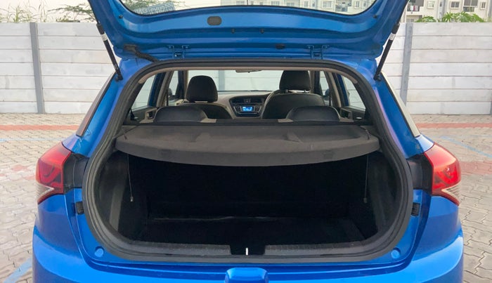 2017 Hyundai Elite i20 SPORTZ 1.2, Petrol, Manual, 36,068 km, Boot Inside