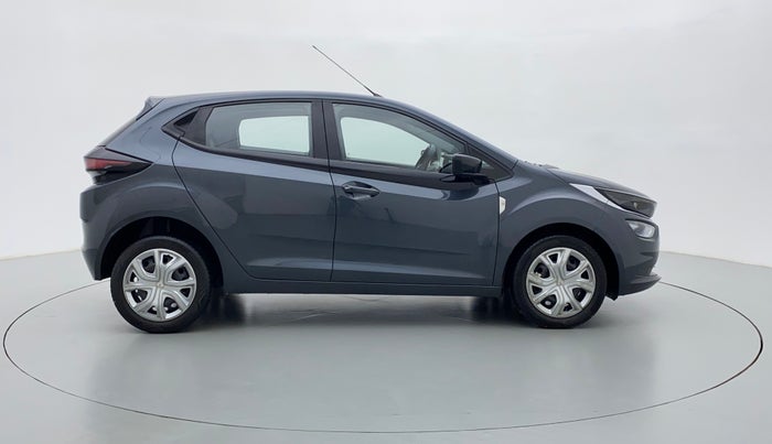 2020 Tata ALTROZ XT 1.2, Petrol, Manual, 27,240 km, Right Side