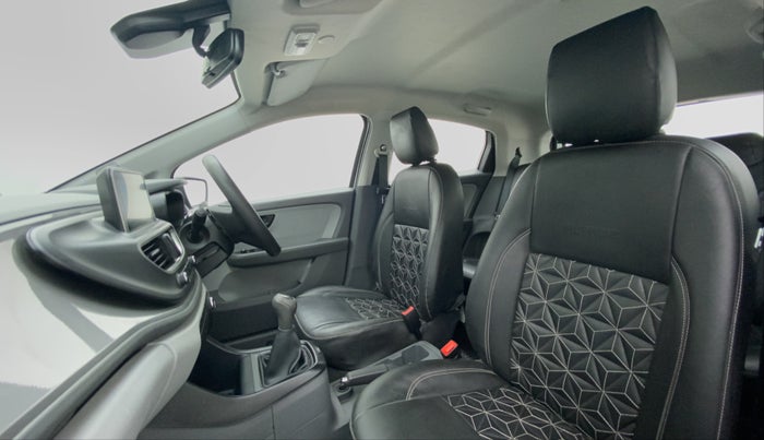 2020 Tata ALTROZ XT 1.2, Petrol, Manual, 27,240 km, Right Side Front Door Cabin