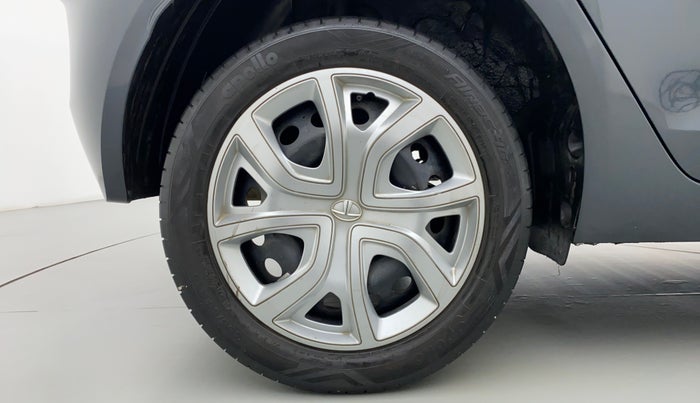 2020 Tata ALTROZ XT 1.2, Petrol, Manual, 27,240 km, Right Rear Wheel