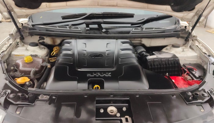 2018 Mahindra XUV500 W11 AT, Diesel, Automatic, 81,037 km, Engine View