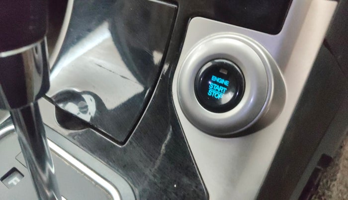 2018 Mahindra XUV500 W11 AT, Diesel, Automatic, 81,037 km, Keyless Start/ Stop Button