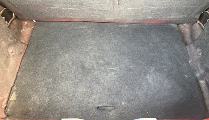 2016 Tata Tiago XT PETROL, Petrol, Manual, 82,724 km, Boot Inside